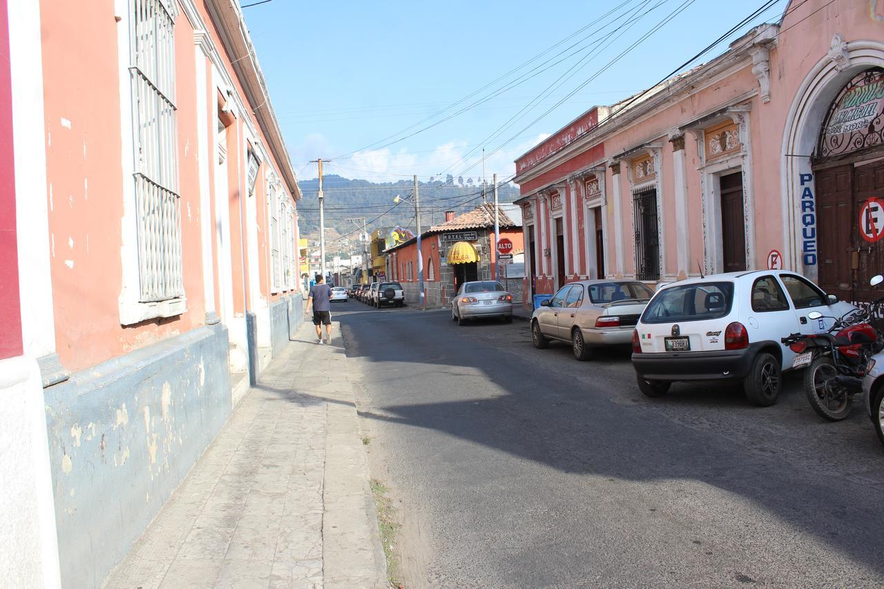 Hotel Casa Del Viajero Quetzaltenango Luaran gambar