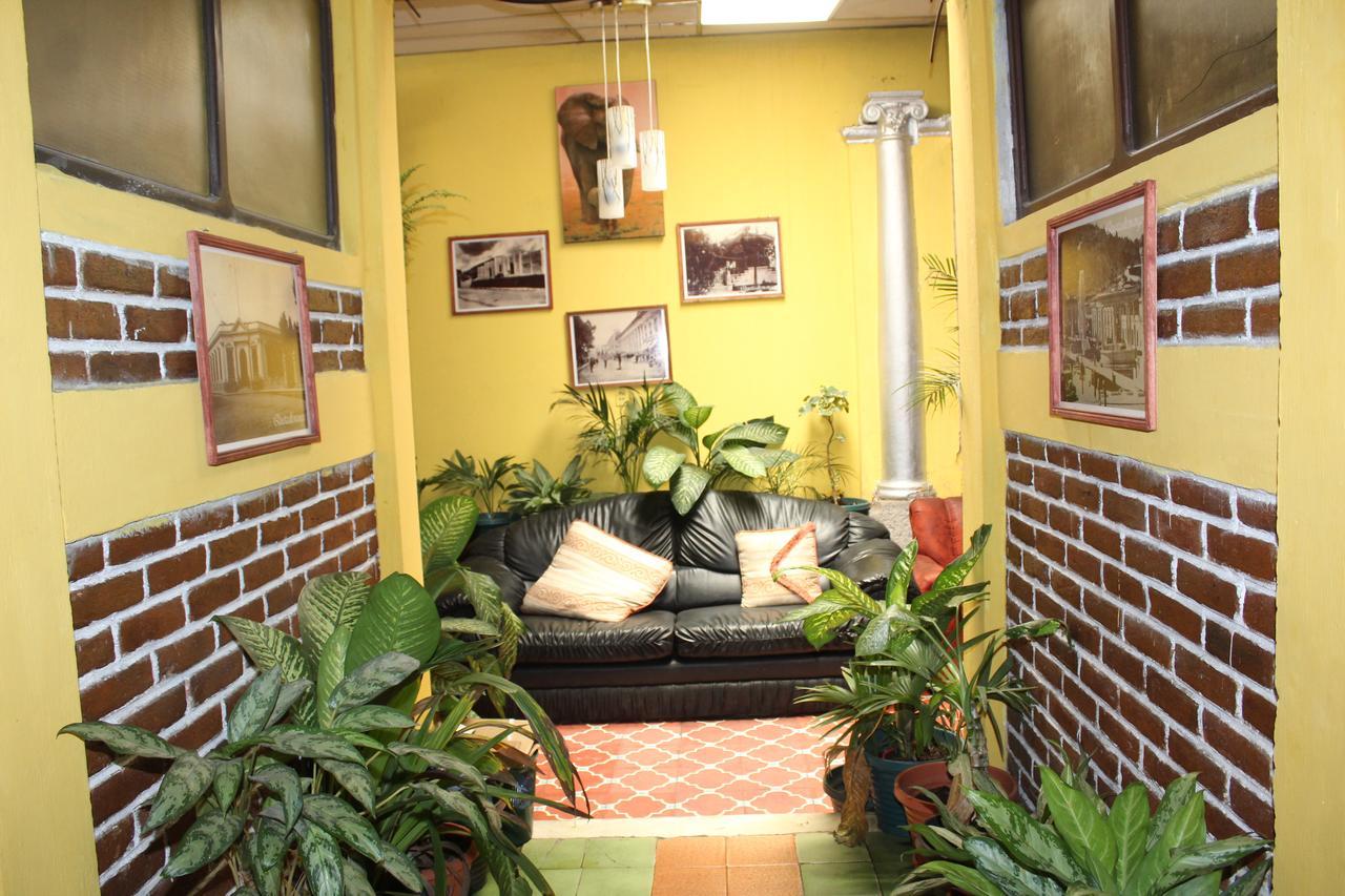 Hotel Casa Del Viajero Quetzaltenango Luaran gambar